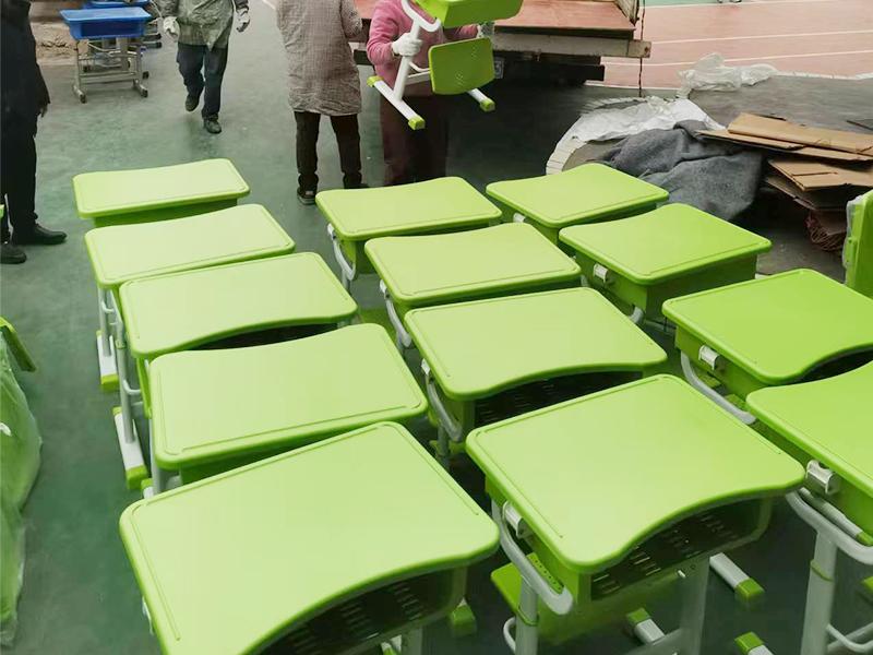 午休课桌椅